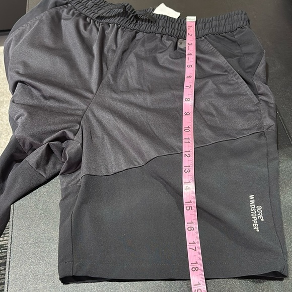 Under Armour Gore Windstopper,elastic drawcord waist, hip pockets,leg zip pocket - Picture 7 of 8